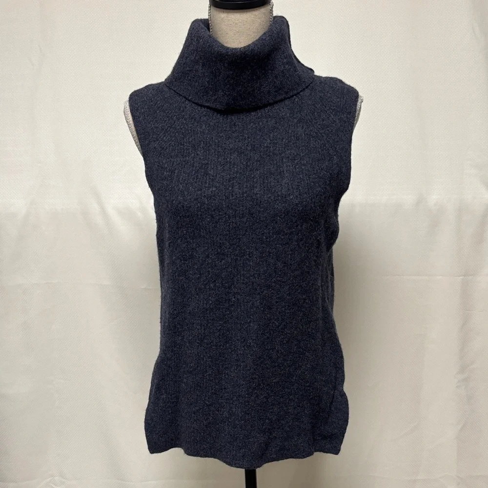 Aritizia Community Navy Sleeveless Turtleneck Sweater - Picture 1 of 10